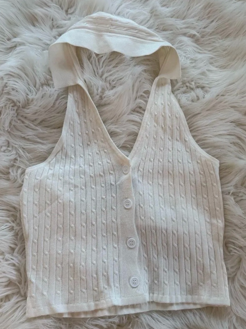 Olivaceous Cream Cable Knit Halter Button-Front Crop Top size large